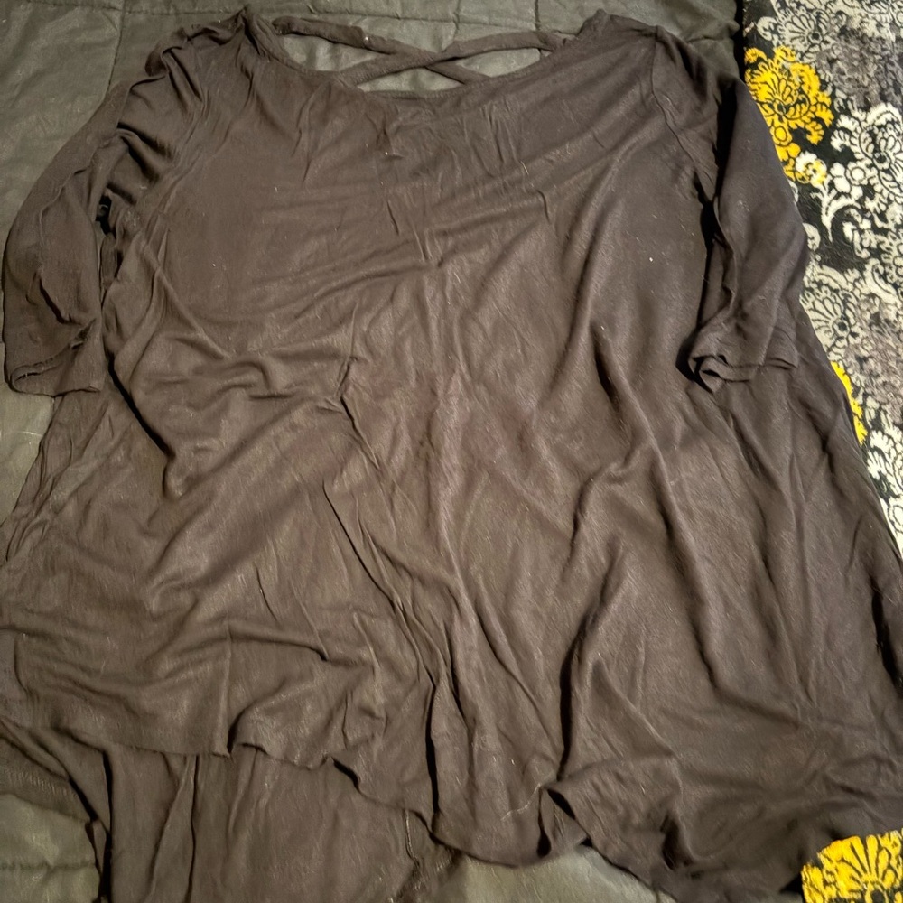 Terra & Sky Black Short Sleeve Top